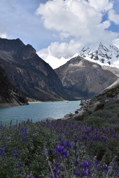 Lake in Huaraz - Peru - Paron