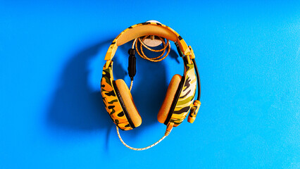 Mesa com headfone