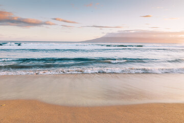 Fototapeta na wymiar Hawaii beach sunset
