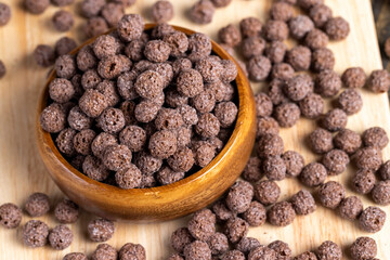 chocolate balls are used as a dry breakfast with the addition of milk or yogurt