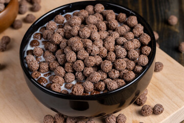 chocolate balls are used as a dry breakfast with the addition of milk or yogurt
