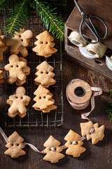 Handmade gingerbread cookies chain as unique decorations.