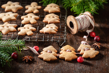Sweet gingerbread cookies chain as Christmas decoration.