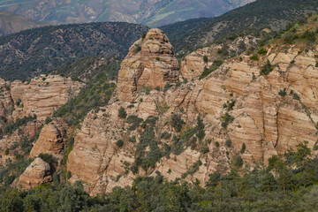 Fototapeta na wymiar Large Rock Formations off Hudson Ranch Road, Los Padres National Forest