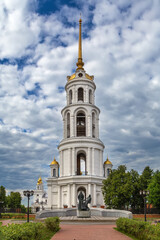 Fototapeta na wymiar Bell tower in Shuya, Russia