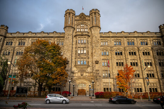 Connaught Building is a national historic site built in 1913 with Tudor-Gothic style in downtown Ottawa, Canada. Now this building is Customs and Revenue Agency.