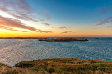 ein Abend in der Hafen Kleinstadt Stykkishólmur  mit Nordlichtern  auf der Halbinsel Snæfellsnes