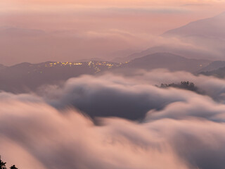 Obraz premium Sunset beautiful landscape of Sea of clouds over Hehuanshan
