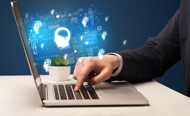 hand browsing on the internet for medical issues