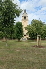 Altdöbern: Die Kirche Altdöbern auf dem Markt wurde zwischen 1918 bis 1921 erbaut und beherbergt...