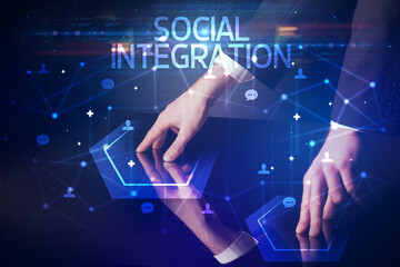 Navigating social networking with social icons