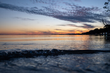 Obraz premium Sunrise over water