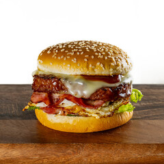 ベーコンエッグチーズハンバーガー