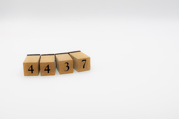 木ブロック　数字　ナンバー　Number　4437