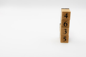 木ブロック　数字　Number　ナンバー　4635