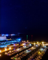 Fototapeta na wymiar 小樽港の夜景と海