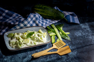 Salade de concombres à la crème