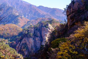 Autumn colors of Seoraksan National Park