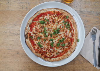 margherita pizza baked food