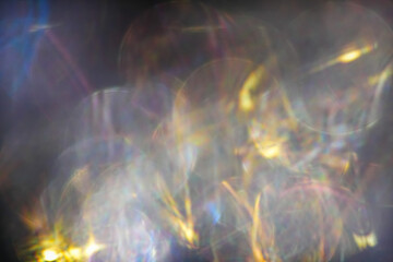 キラキラの虹色の光
