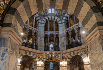 Oktogon im Aachener Dom