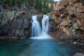 Fototapeta premium waterfall in the mountains