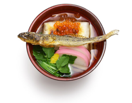 Sendai Zoni; Zoni is a special soup containing mochi(rice cake) that Japanese people eat on New Year's Day.
This is zoni from the Sendai region that goby and salmon roe are contained in the soup.