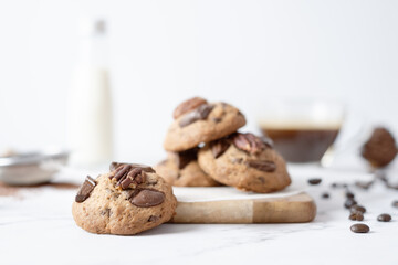 Tiramisu Cookies. set on cafe table. - 540525359