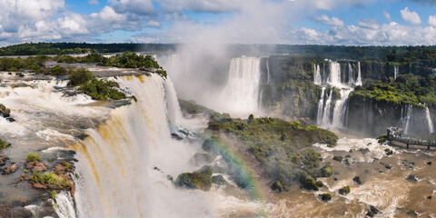 Foz do Iguaçu cataratas com arco-íris, vista aérea