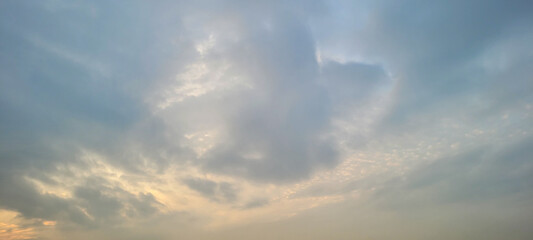 image of sky in the late afternoon in Brazil