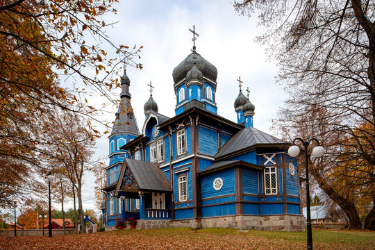 Cerkiew Prawosławna na Podlasiu, Podlasie, jesienny krajobraz