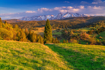 The Pieniny - Pieniny national park is a mountain range in the south of Poland and the north of Slovakia.
