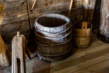 ancient household items of ordinary people of the past in expositions in the city of Suzdal