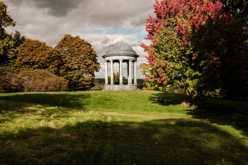 Walk around Petworth House Gardens