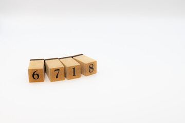 木ブロック　数字　Number　ナンバー　6718
