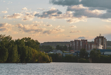 Obraz premium sunset over the city