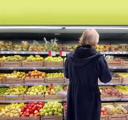 Man buying fruits at the market