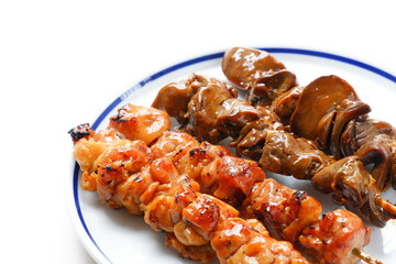 炭火でじっくり焼いた焼き鳥の盛り合わせ（タレ）