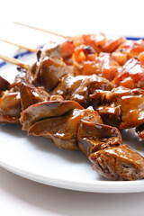 炭火でじっくり焼いた焼き鳥の盛り合わせ（タレ）