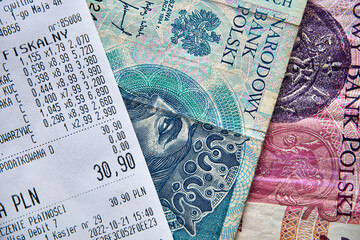 paragon fiskalny ,polskie banknoty ,podatki  - obrazy, fototapety, plakaty