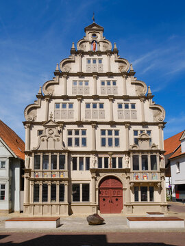 Germany, North Rhine-Westphalia, Lemgo, Facade of historic Hexenburgermeisterhaus museum
