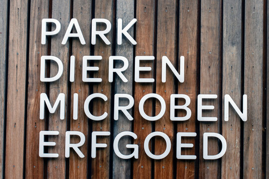 Billboard Park Dieren Microben Erfgoed At The Artis Zoo Amsterdam The Netherlands 2020