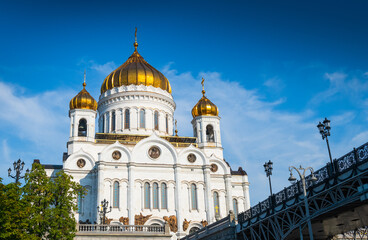 Fototapeta na wymiar The Cathedral of Christ the Saviour. Sunny summer morning. Moscow. Russia