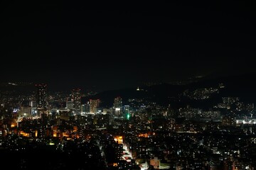 Obraz premium 黄金山公園から見た広島市の夜景