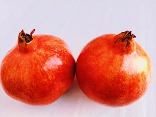 Pomegranate (Punica granatum) fruit whole red anaar rodie nar melograno anor grenadefruit anar...