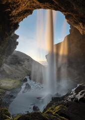 Wasserfall im Abendlicht