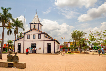 O Santuário Nossa Senhora Aparecida fica na cidade de Aparecida de Goiânia.