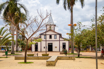 O Santuário Nossa Senhora Aparecida fica na cidade de Aparecida de Goiânia.