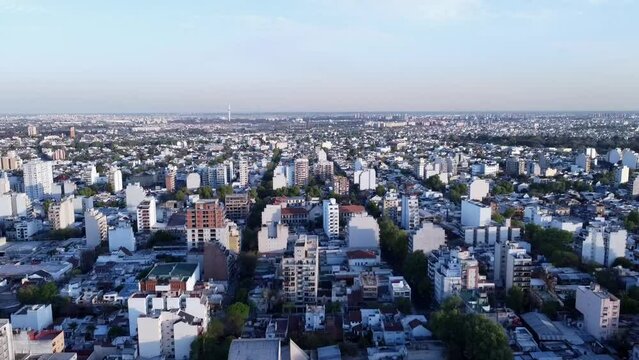 Horizonte con casas y edificios de la ciudad de Buenos Aires en la Capital urbana