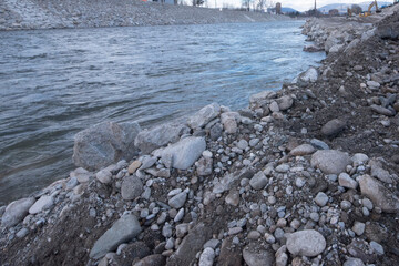 construction aggregate in river regulation
